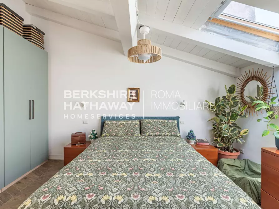 Immagine 17 di Appartamento in vendita  in Via Montebello a Roma