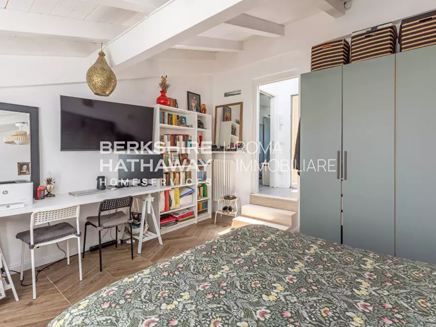 Immagine 19 di Appartamento in vendita  in Via Montebello a Roma