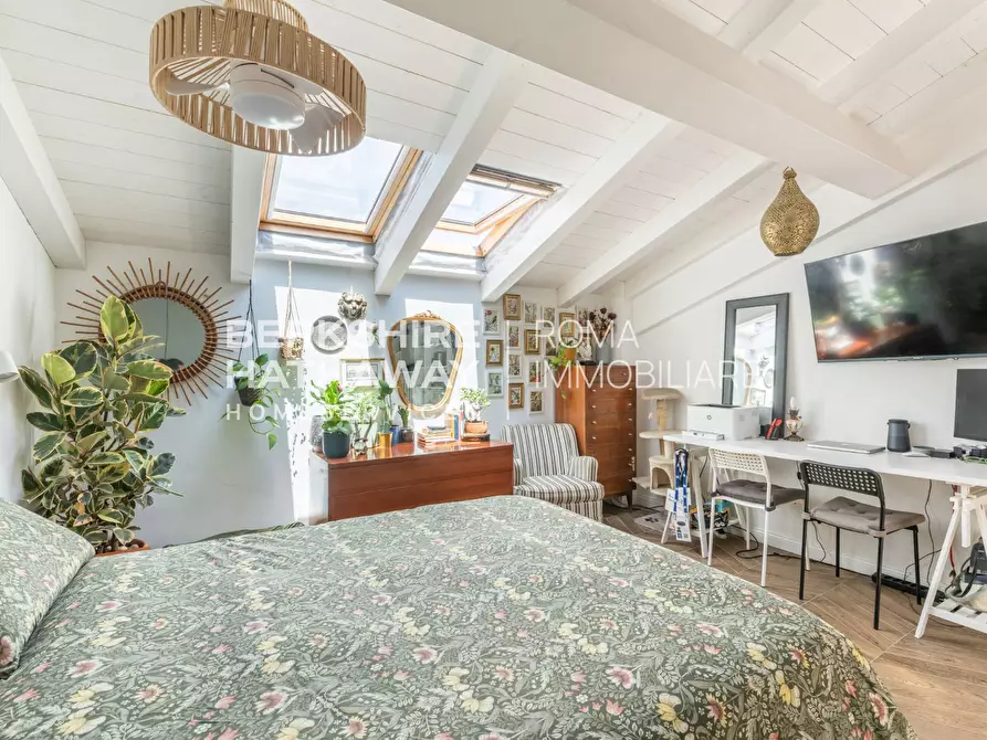 Immagine 20 di Appartamento in vendita  in Via Montebello a Roma