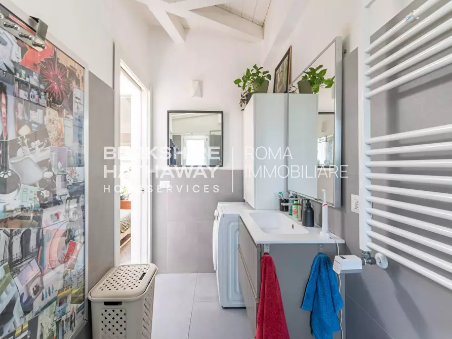 Immagine 28 di Appartamento in vendita  in Via Montebello a Roma