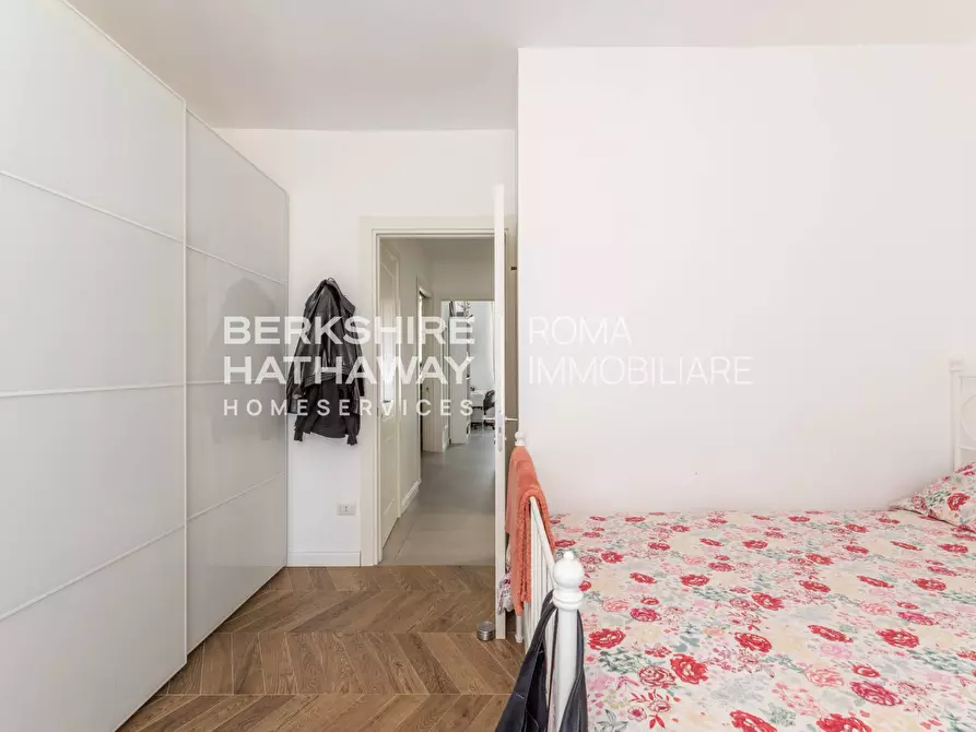 Immagine 36 di Appartamento in vendita  in Via Montebello a Roma