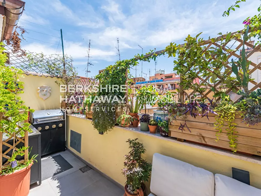 Immagine 4 di Appartamento in vendita  in Via Montebello a Roma