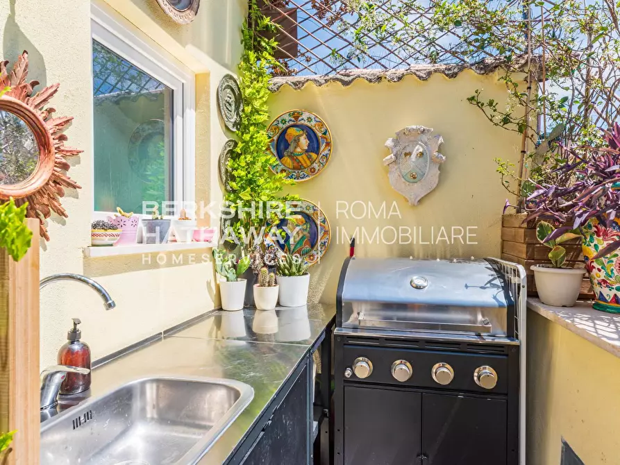 Immagine 45 di Appartamento in vendita  in Via Montebello a Roma