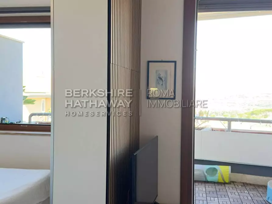 Immagine 9 di Appartamento in vendita  in Via della Maremma a Roma
