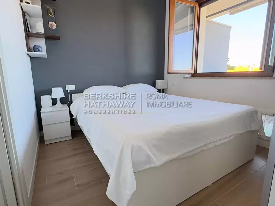 Immagine 11 di Appartamento in vendita  in Via della Maremma a Roma