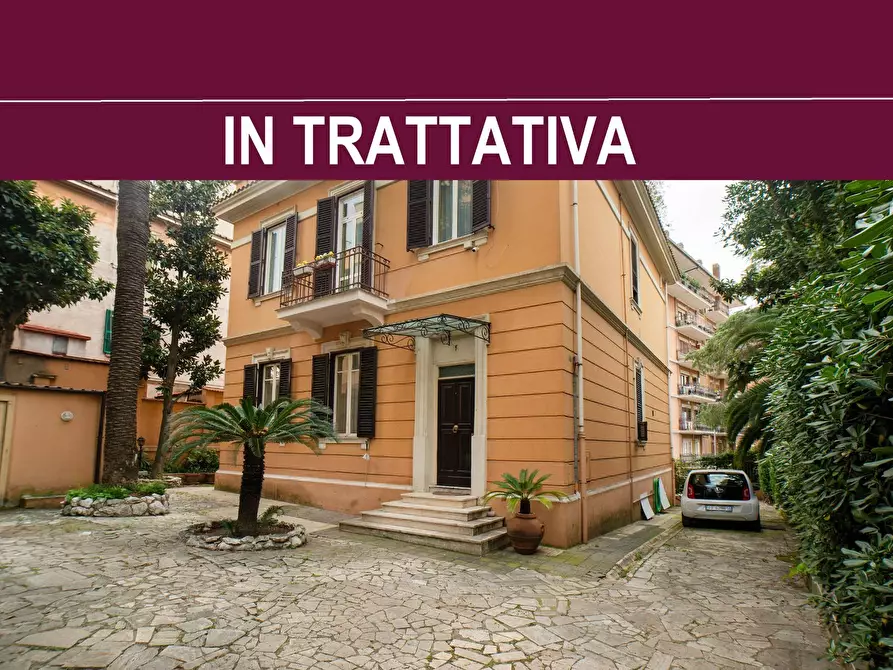 Immagine 1 di Villa in vendita  in Agordat a Roma