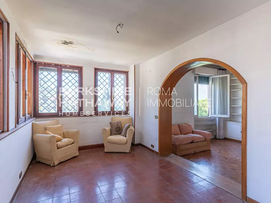 Immagine 2 di Appartamento in vendita  in Via Sant'Angela Merici a Roma