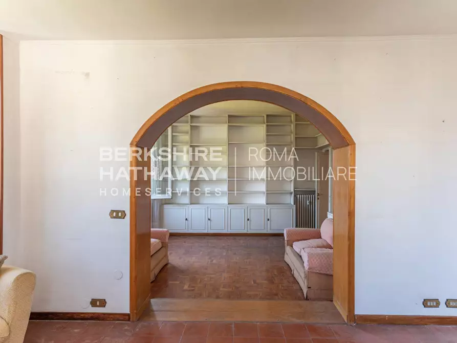 Immagine 7 di Appartamento in vendita  in Via Sant'Angela Merici a Roma