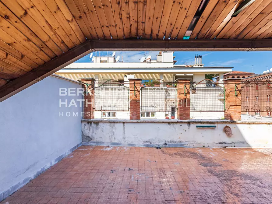 Immagine 11 di Appartamento in vendita  in Via Sant'Angela Merici a Roma