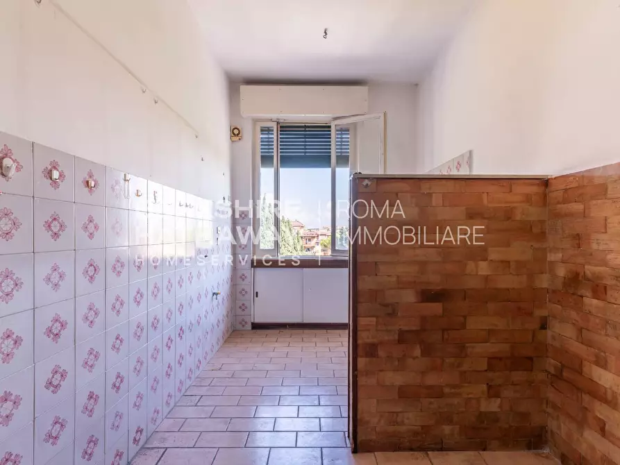 Immagine 18 di Appartamento in vendita  in Via Sant'Angela Merici a Roma
