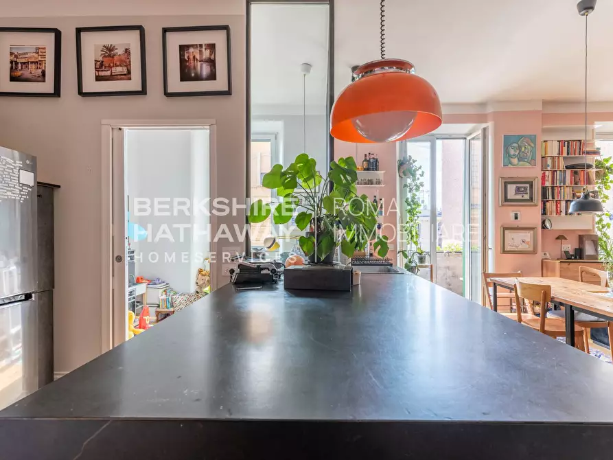 Immagine 9 di Appartamento in vendita  in Via di Porta Maggiore a Roma