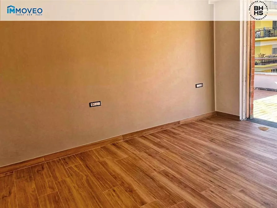 Immagine 13 di Appartamento in vendita  in Via Pietro Paolo Vergerio a Roma