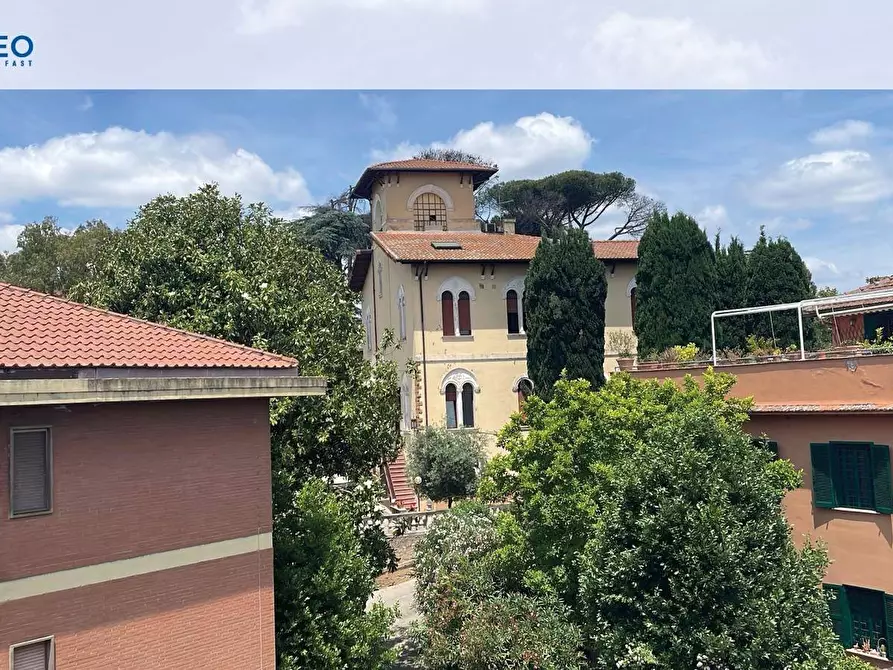 Immagine 3 di Appartamento in vendita  in Via Pietro Paolo Vergerio a Roma