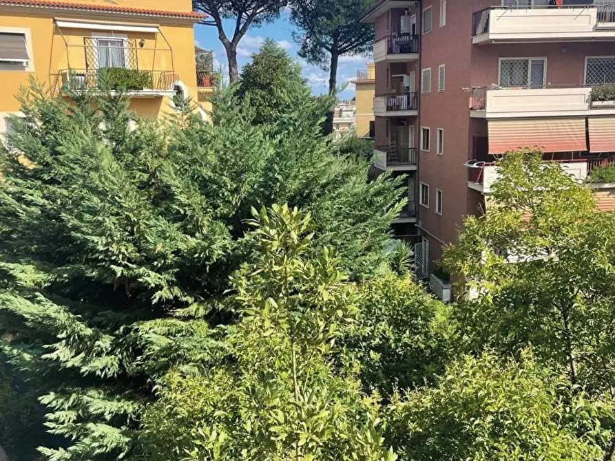 Immagine 4 di Appartamento in vendita  in Via Pietro Paolo Vergerio a Roma