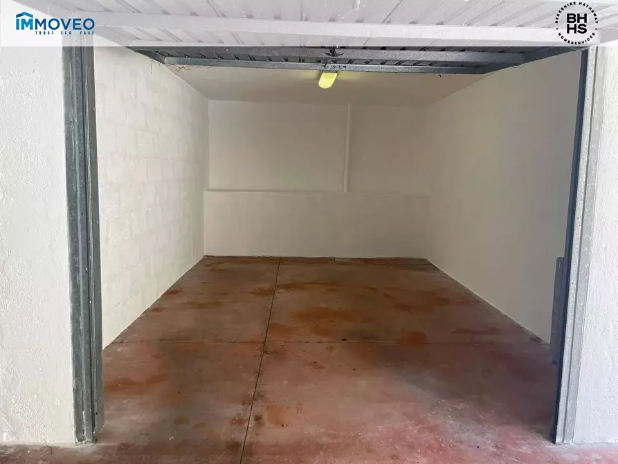 Immagine 24 di Appartamento in vendita  in Via Pietro Paolo Vergerio a Roma