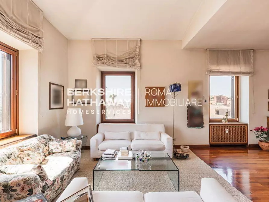 Immagine 3 di Appartamento in vendita  in Via Gaeta a Roma