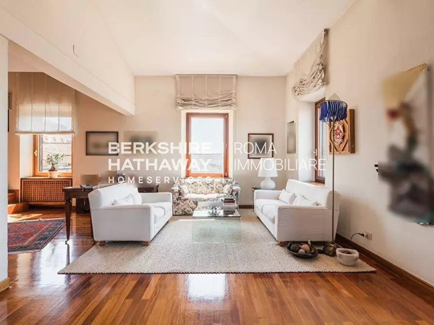 Immagine 4 di Appartamento in vendita  in Via Gaeta a Roma