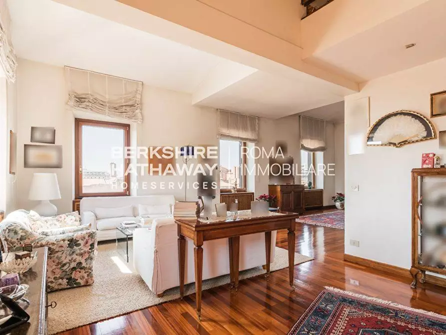 Immagine 5 di Appartamento in vendita  in Via Gaeta a Roma