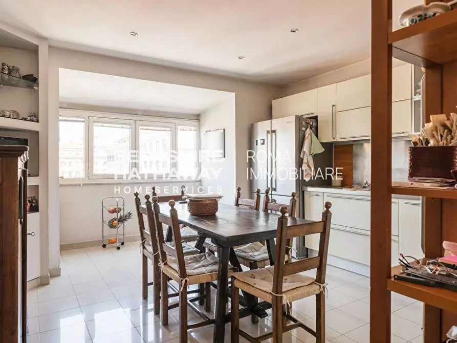 Immagine 9 di Appartamento in vendita  in Via Gaeta a Roma