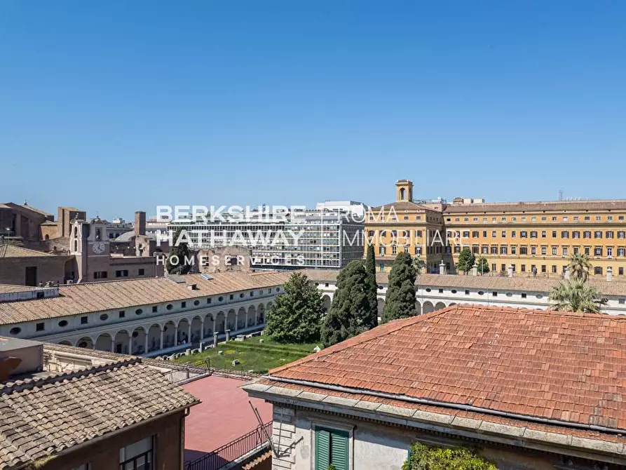 Immagine 14 di Appartamento in vendita  in Via Gaeta a Roma