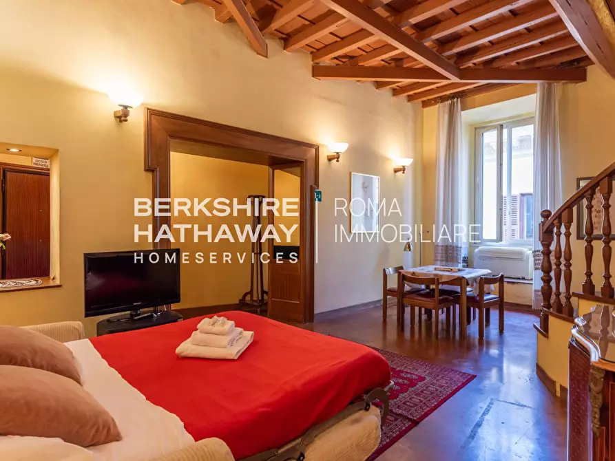 Immagine 7 di Appartamento in vendita  in Via Del Gesu' a Roma