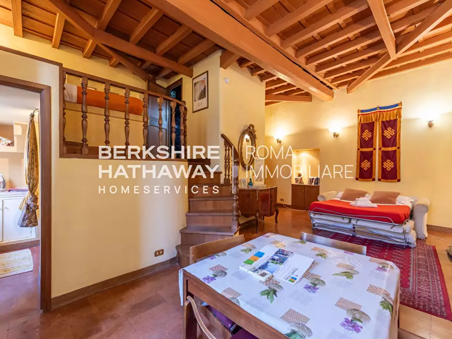 Immagine 10 di Appartamento in vendita  in Via Del Gesu' a Roma