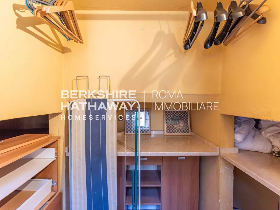 Immagine 13 di Appartamento in vendita  in Via Del Gesu' a Roma