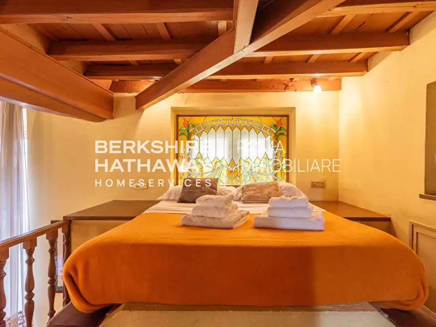 Immagine 18 di Appartamento in vendita  in Via Del Gesu' a Roma