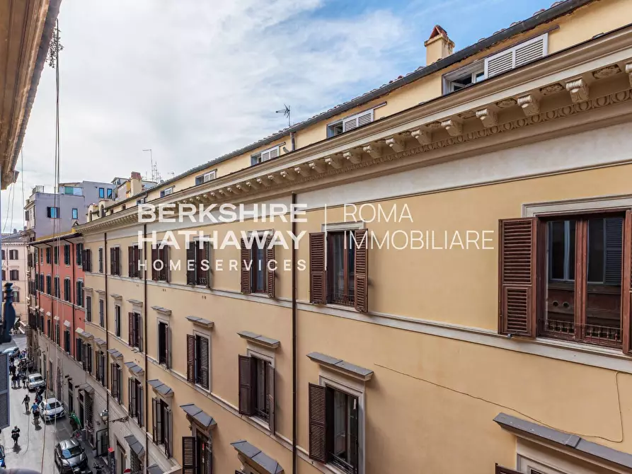 Immagine 19 di Appartamento in vendita  in Via Del Gesu' a Roma