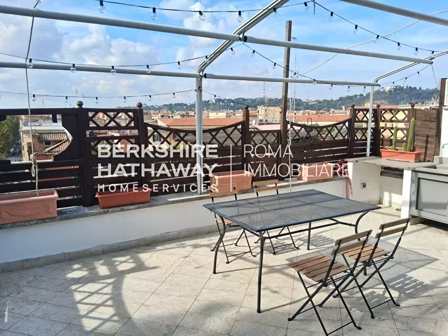 Immagine 1 di Appartamento in affitto  in Via delle Milizie a Roma