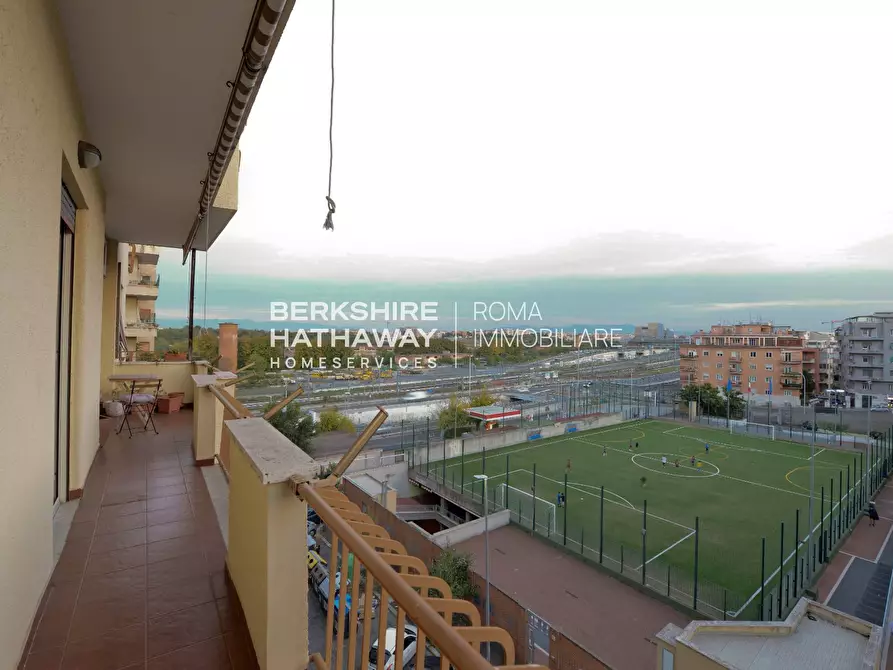 Immagine 22 di Appartamento in vendita  in Via Salento a Roma