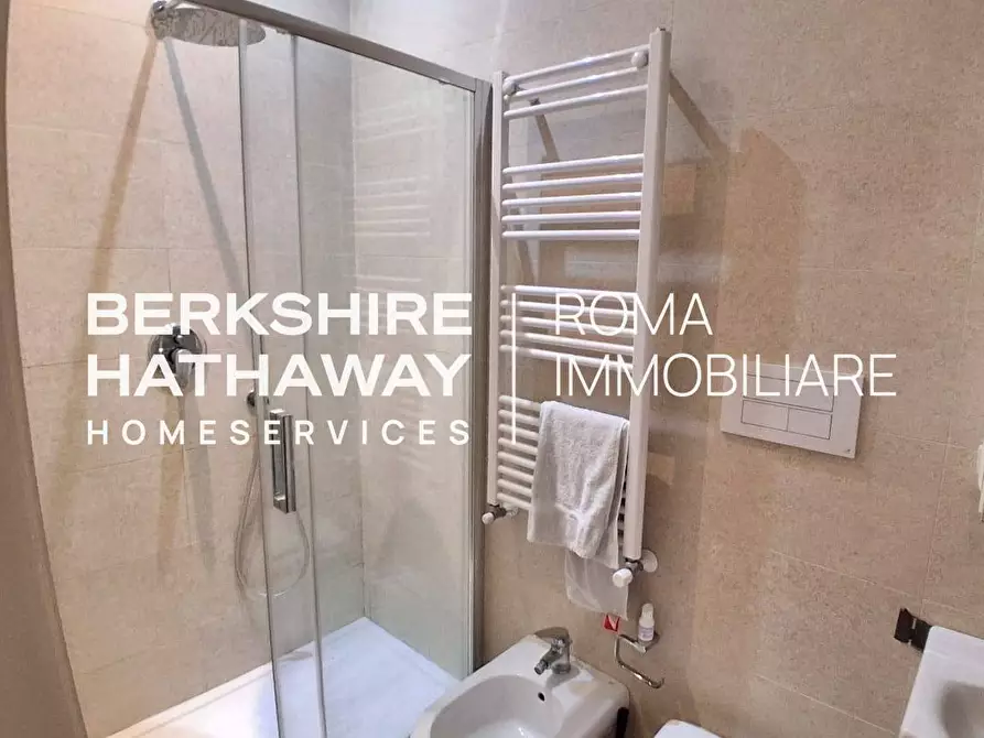 Immagine 14 di Appartamento in vendita  in Via dei Monti Parioli a Roma