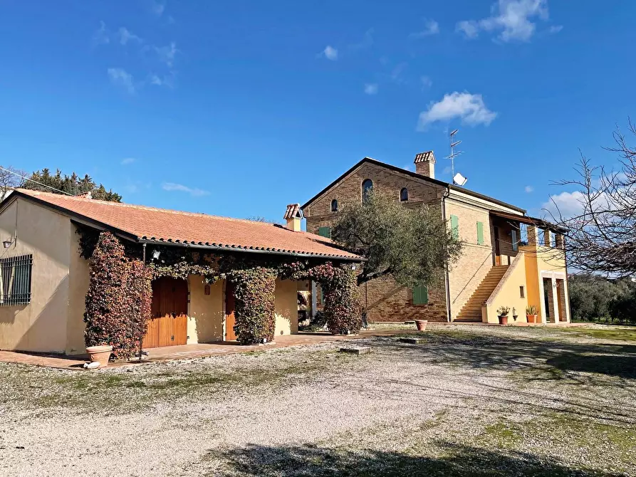 Immagine 40 di Rustico / casale in vendita  a Porto Sant'elpidio