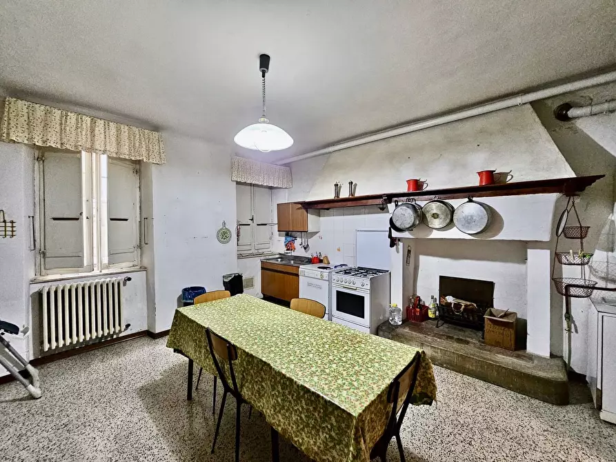 Immagine 4 di Casa indipendente in vendita  in uffreducci a Fermo