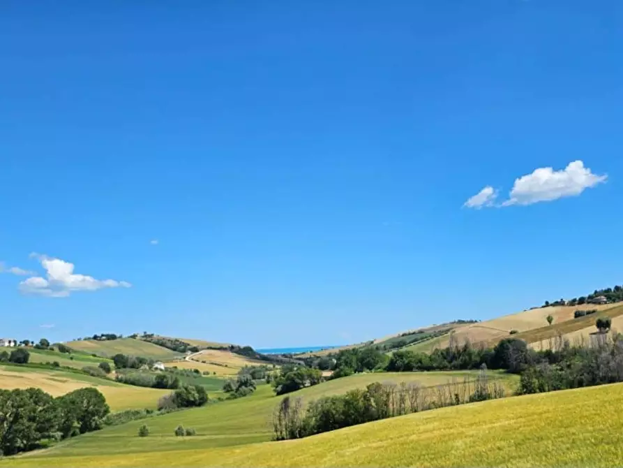 Immagine 1 di Villa in vendita  in contrada salette a Fermo