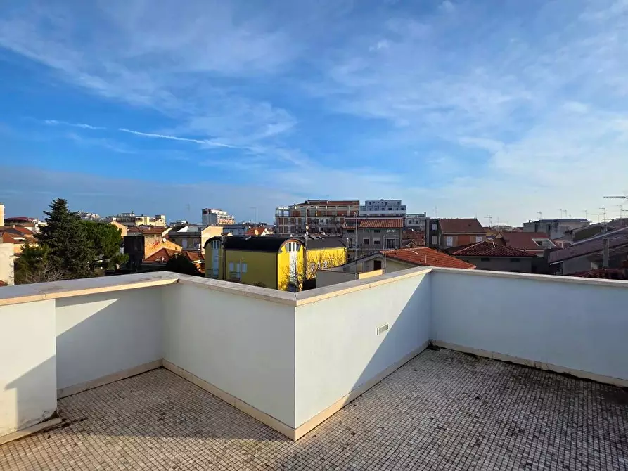 Immagine 3 di Appartamento in vendita  in corso vittorio emanuele a Civitanova Marche