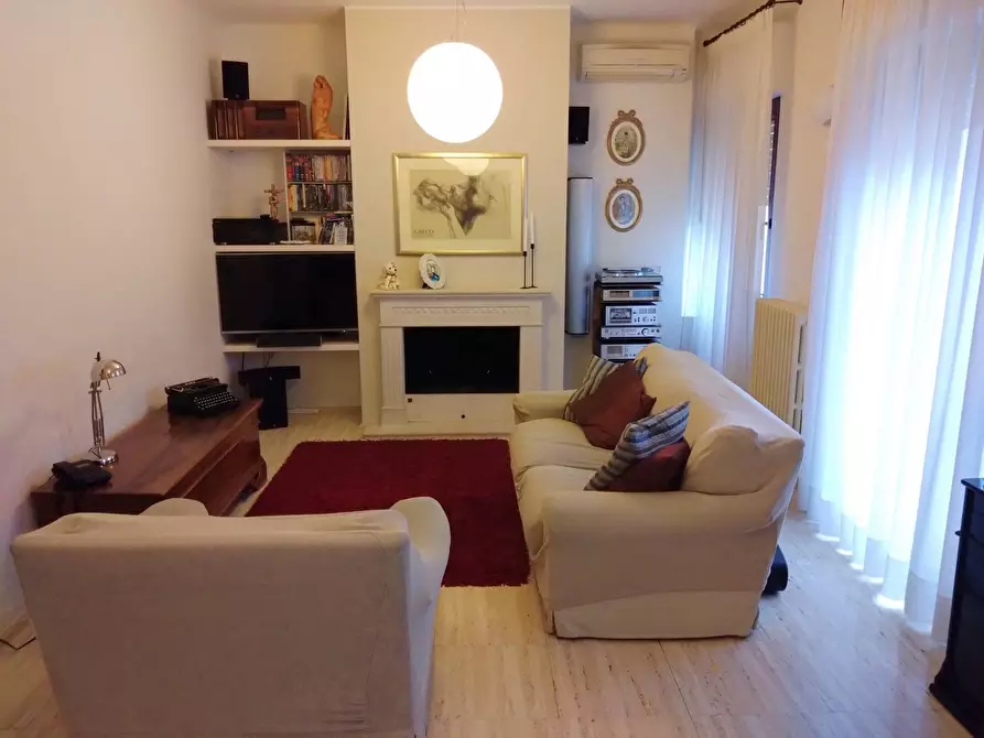 Immagine 7 di Casa indipendente in vendita  in piazza della liberta 18 a Acquaviva Picena