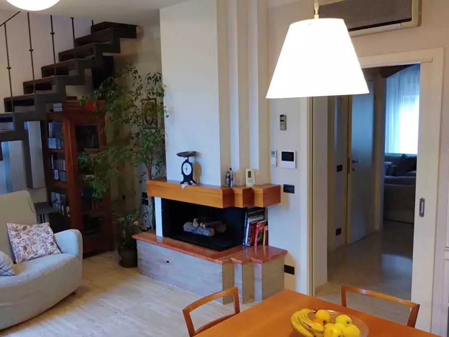 Immagine 13 di Casa indipendente in vendita  in piazza della liberta 18 a Acquaviva Picena