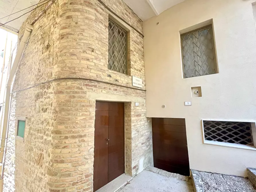 Immagine 48 di Casa indipendente in vendita  in piazza della liberta 18 a Acquaviva Picena