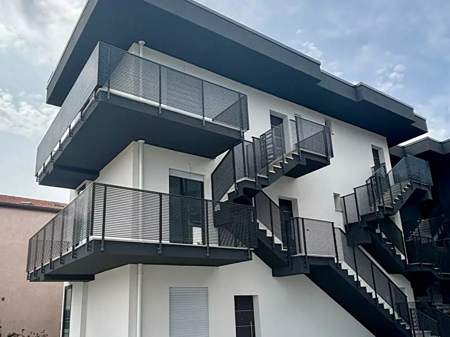 Immagine 3 di Appartamento in vendita  in via asiago a Civitanova Marche