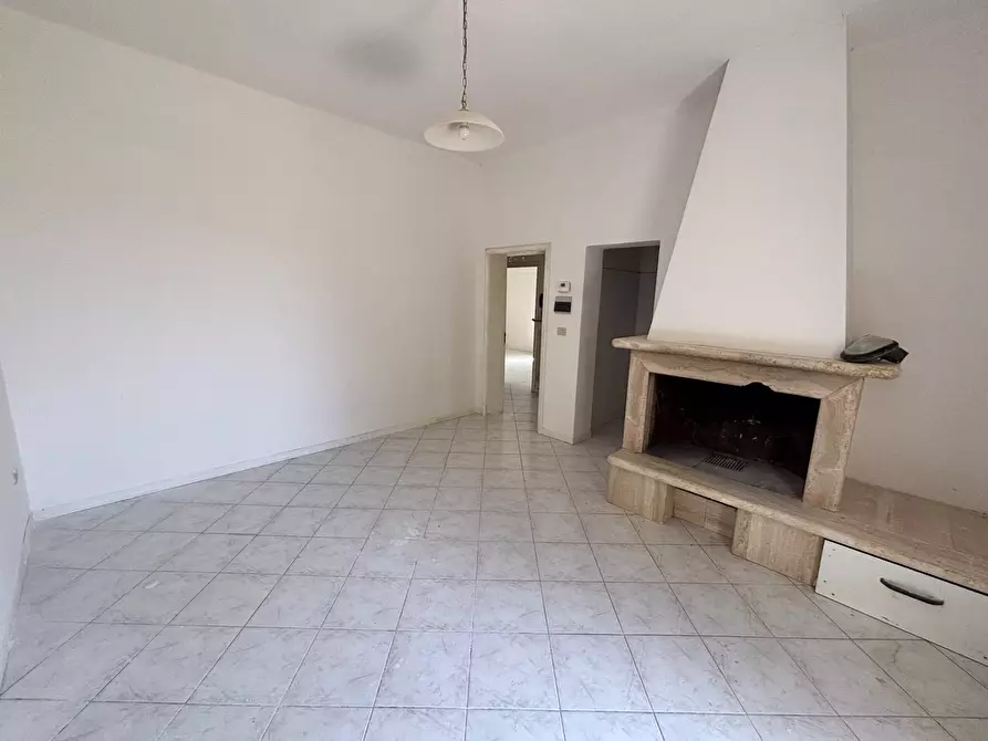 Immagine 11 di Casa indipendente in vendita  in contrada san venanzio a Castignano