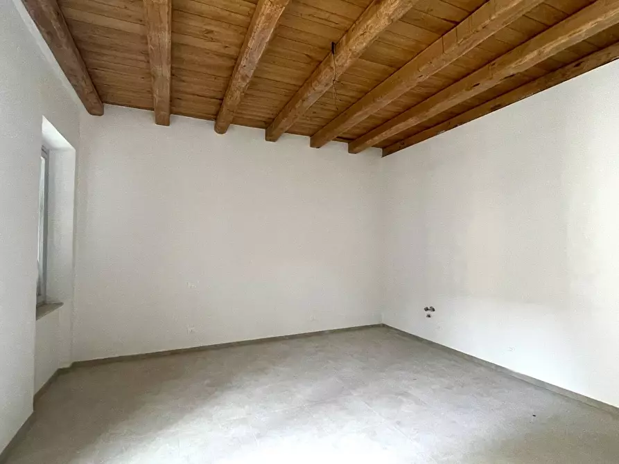 Immagine 10 di Casa indipendente in vendita  in via sapienza a Fermo