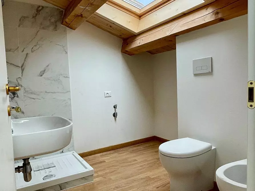 Immagine 11 di Casa indipendente in vendita  in via sapienza a Fermo