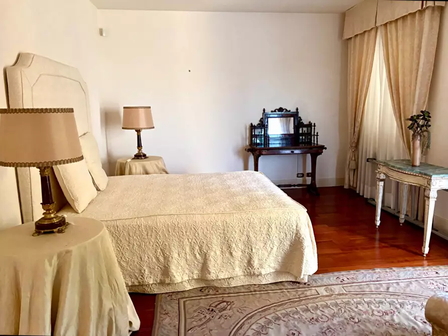 Immagine 9 di Villa in vendita  in contrada cavallino a Civitanova Marche