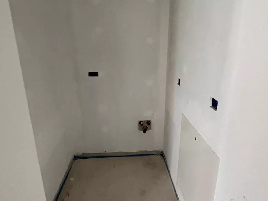 Immagine 9 di Appartamento in vendita  in via cesare battisti a Grottammare