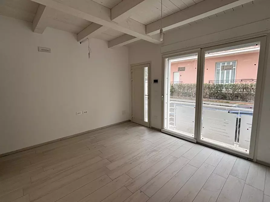 Immagine 4 di Appartamento in vendita  a San Benedetto Del Tronto