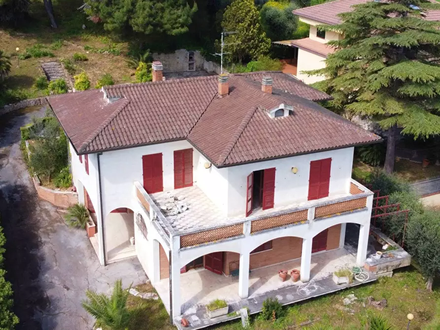 Immagine 5 di Villa in vendita  in via donizetti a Porto San Giorgio
