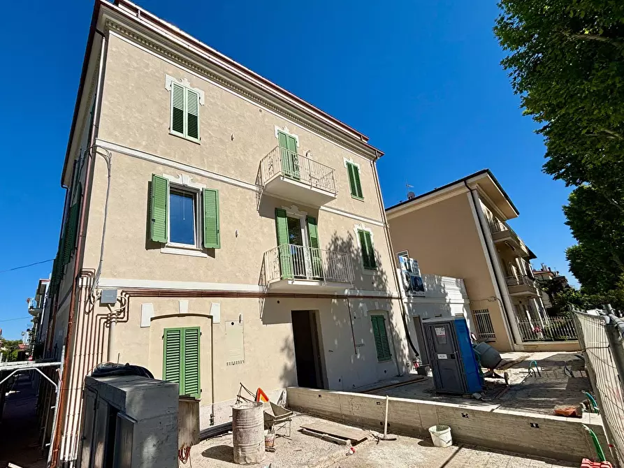 Immagine 1 di Appartamento in vendita  in via cesare battisti a Grottammare