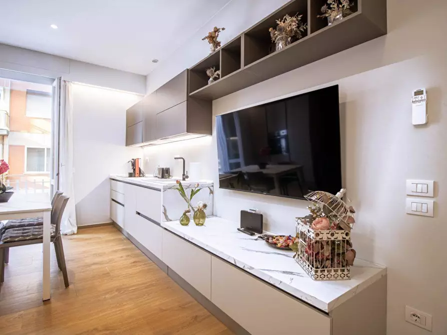 Immagine 2 di Appartamento in vendita  in corso Garibaldi a Civitanova Marche