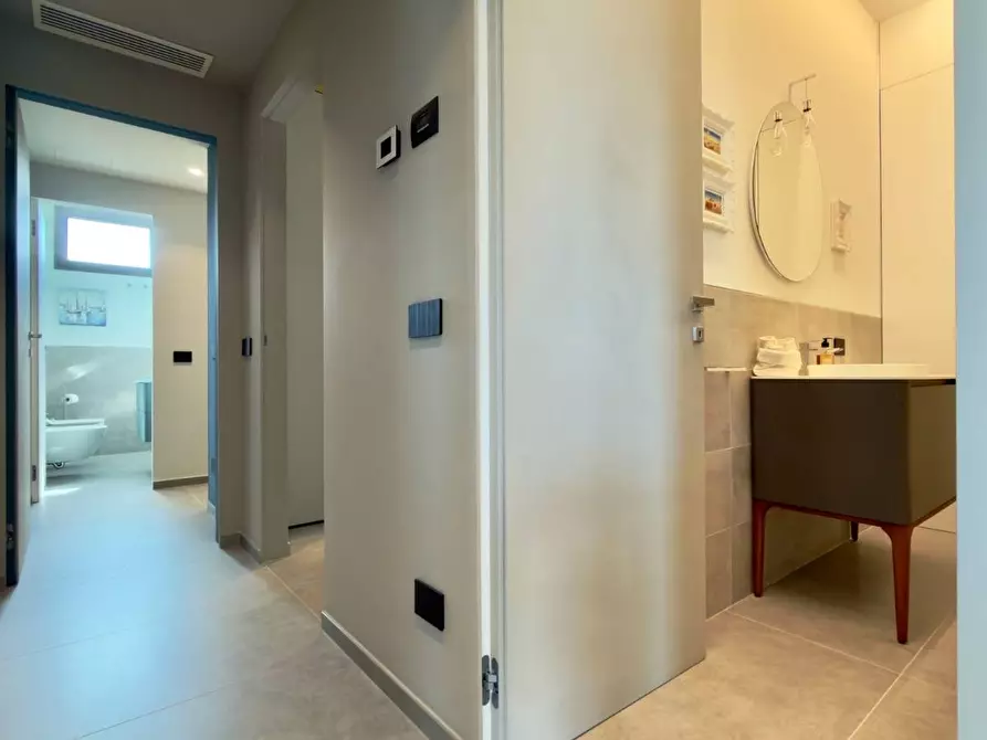 Immagine 16 di Appartamento in vendita  in viale marconi a San Benedetto Del Tronto